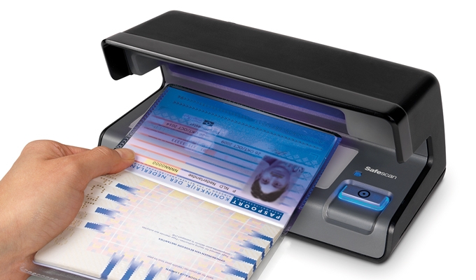safescan-70-verifies-passports